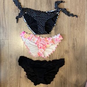 Set of 3 VS ruffled hipsters